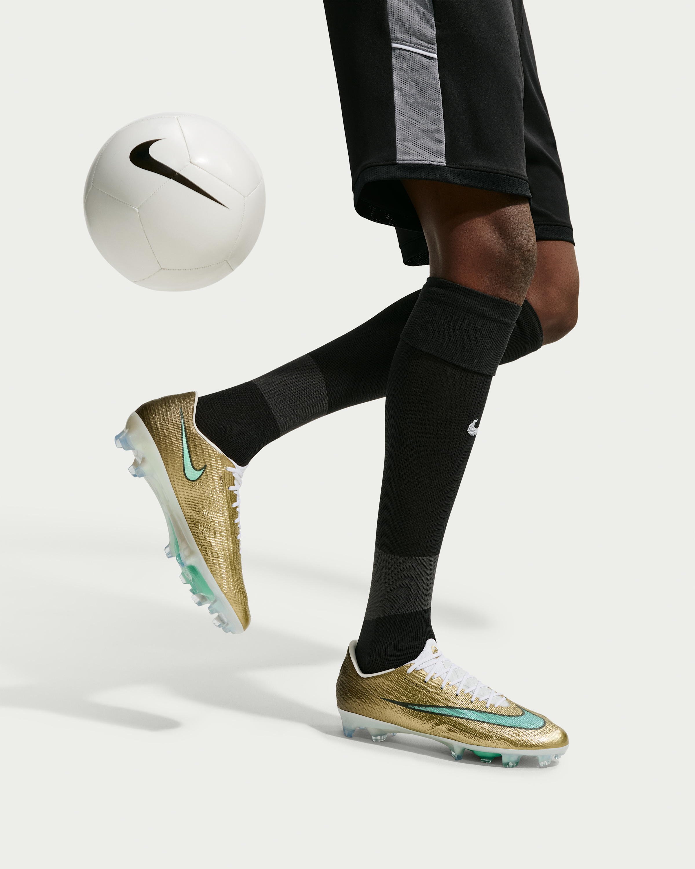 Nike Mercurial Superfly 11 Elite 'Kylian Mbappé' Firm-Ground Low-Top Football Boots - Metallic Gold/Green Glow - View 12