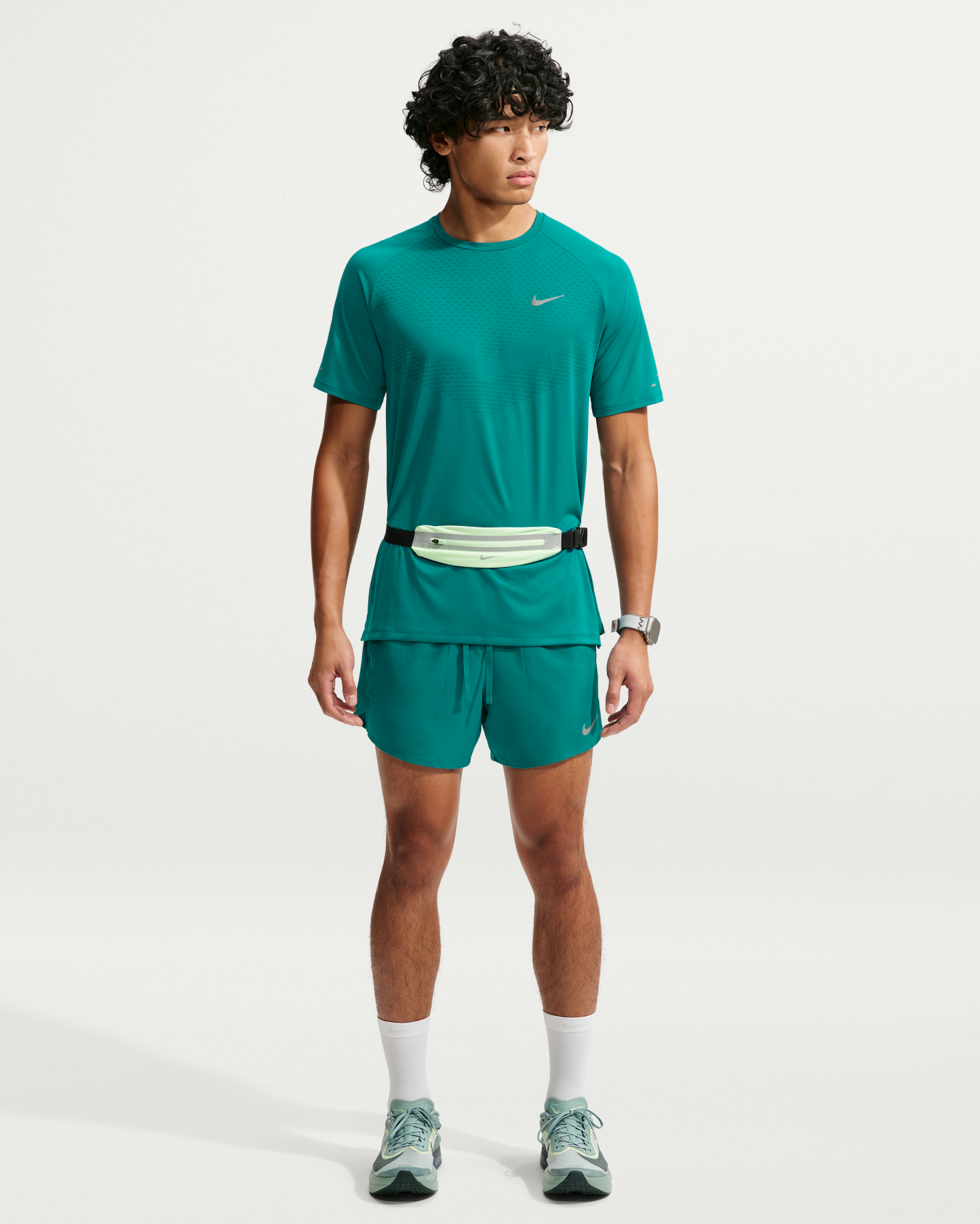 Nike Stride Men's Dri-FIT ADV Short-Sleeve Running Top - Bright Spruce - View 4