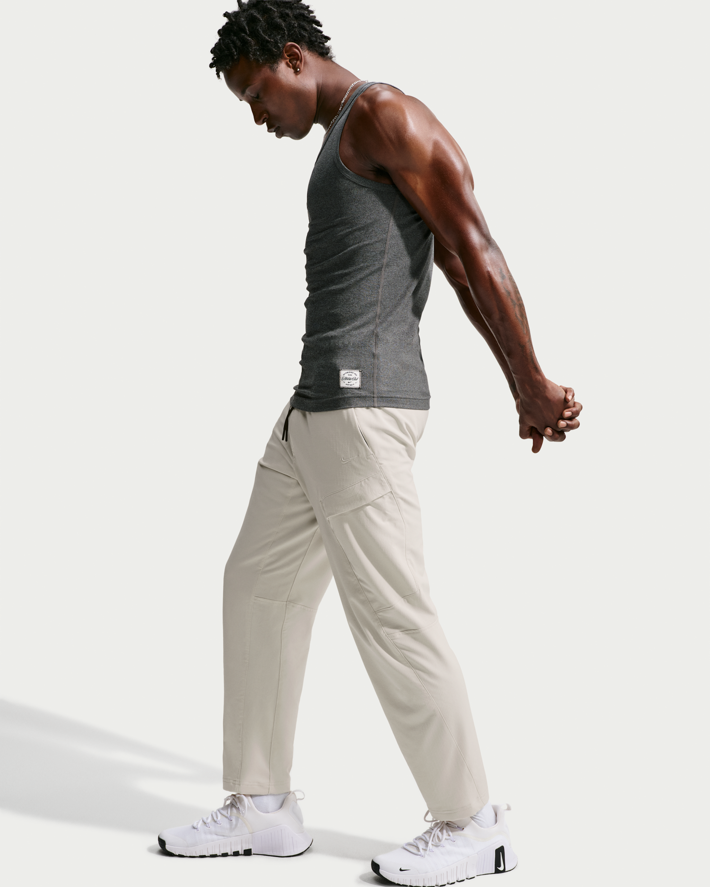 Nike Unlimited Men's Dri-FIT Versatile Cargo Trousers - Light Orewood Brown/Black/Light Orewood Brown - View 4