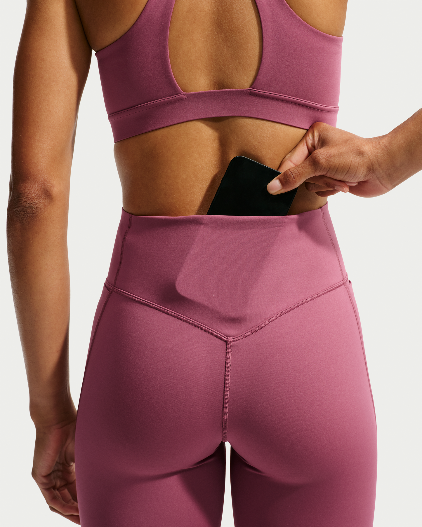 Nike Universa Women's High-Waisted Full-Length Leggings with No Front Seam - Pink Smoke/Pink Smoke/Mystic Dates - View 6