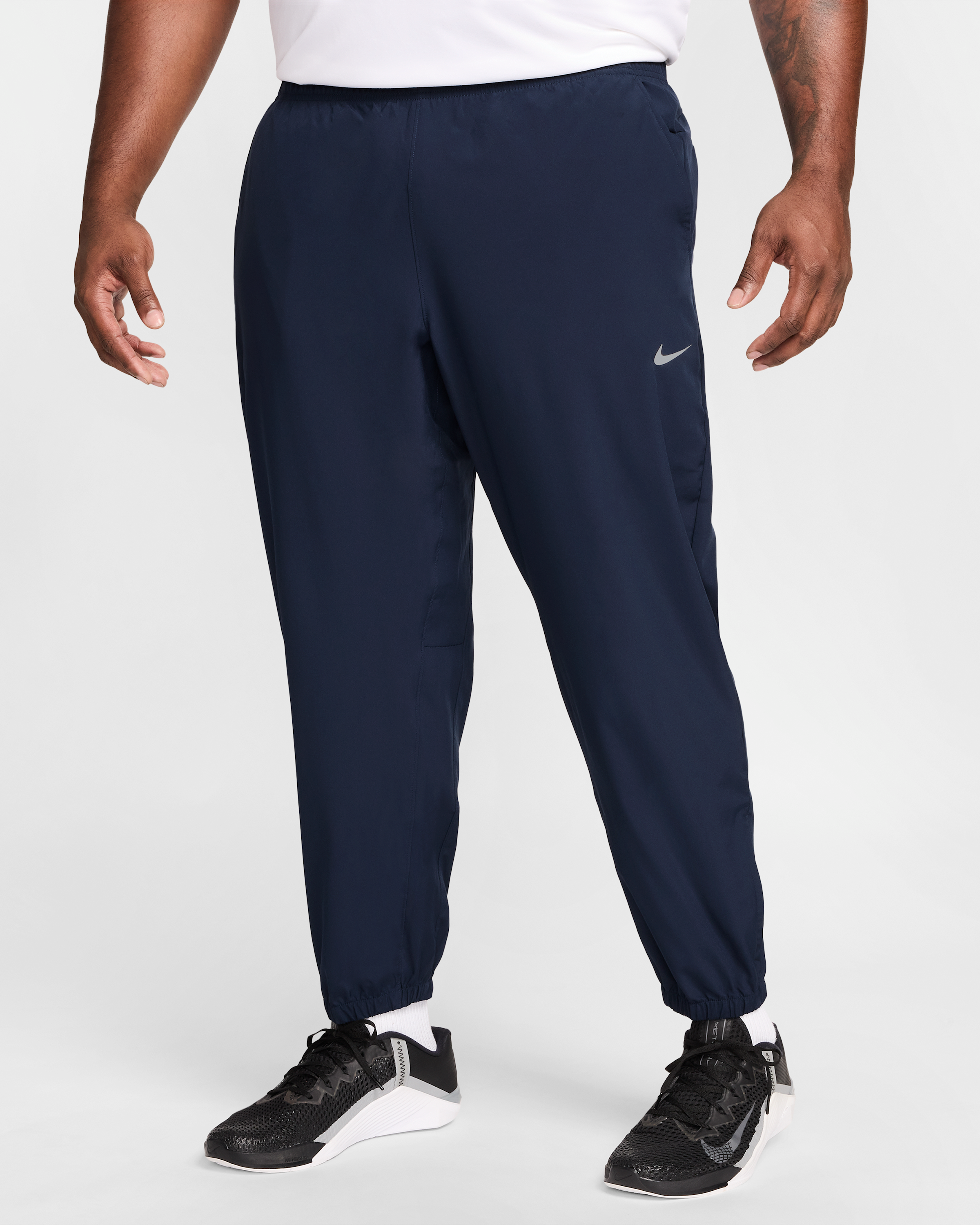 Nike Form Men's Dri-FIT Tapered Versatile Trousers - Obsidian/Black - View 8