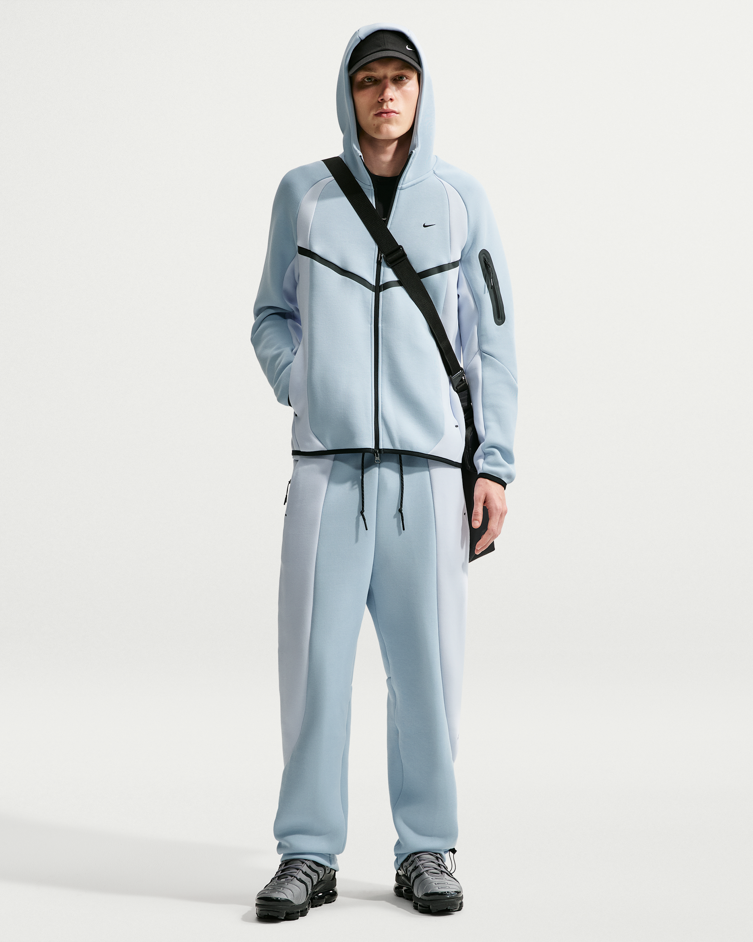 Nike Tech Men's Colour-Block Full-Zip Fleece Windrunner Jacket - Light Armoury Blue/Football Grey/Black - View 4