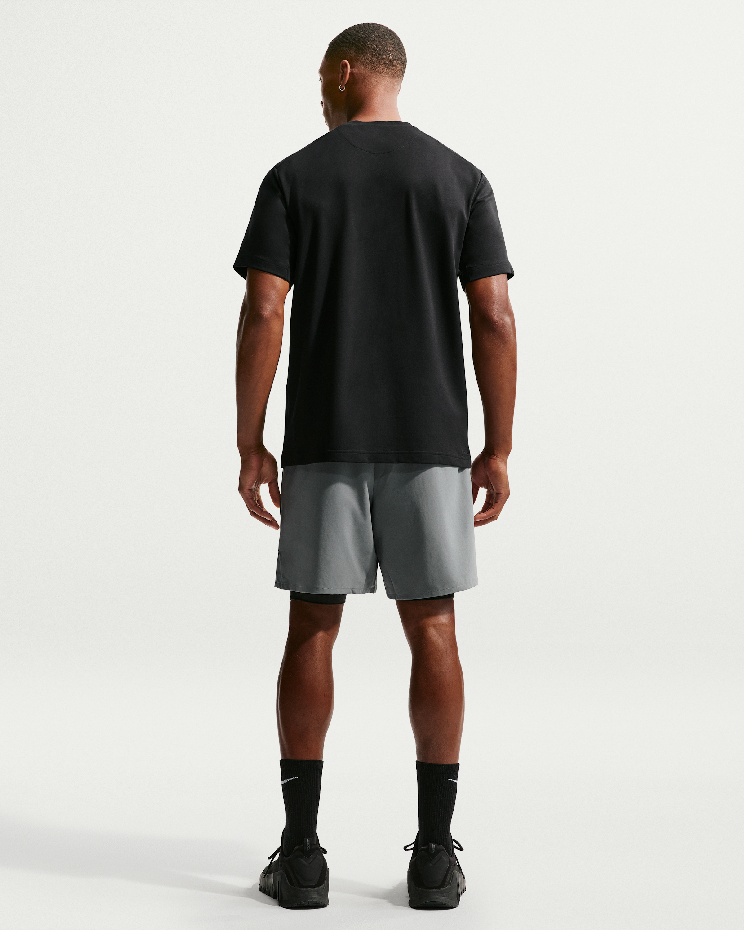 Nike Primary Men's Dri-FIT Short-sleeve Versatile Top - Black/Black - View 5