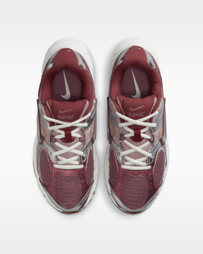 Nike V5 RNR Women's Shoes with Reflective Design Accents - Smokey Mauve/Red Sepia/Malt/Metallic Silver - View 4