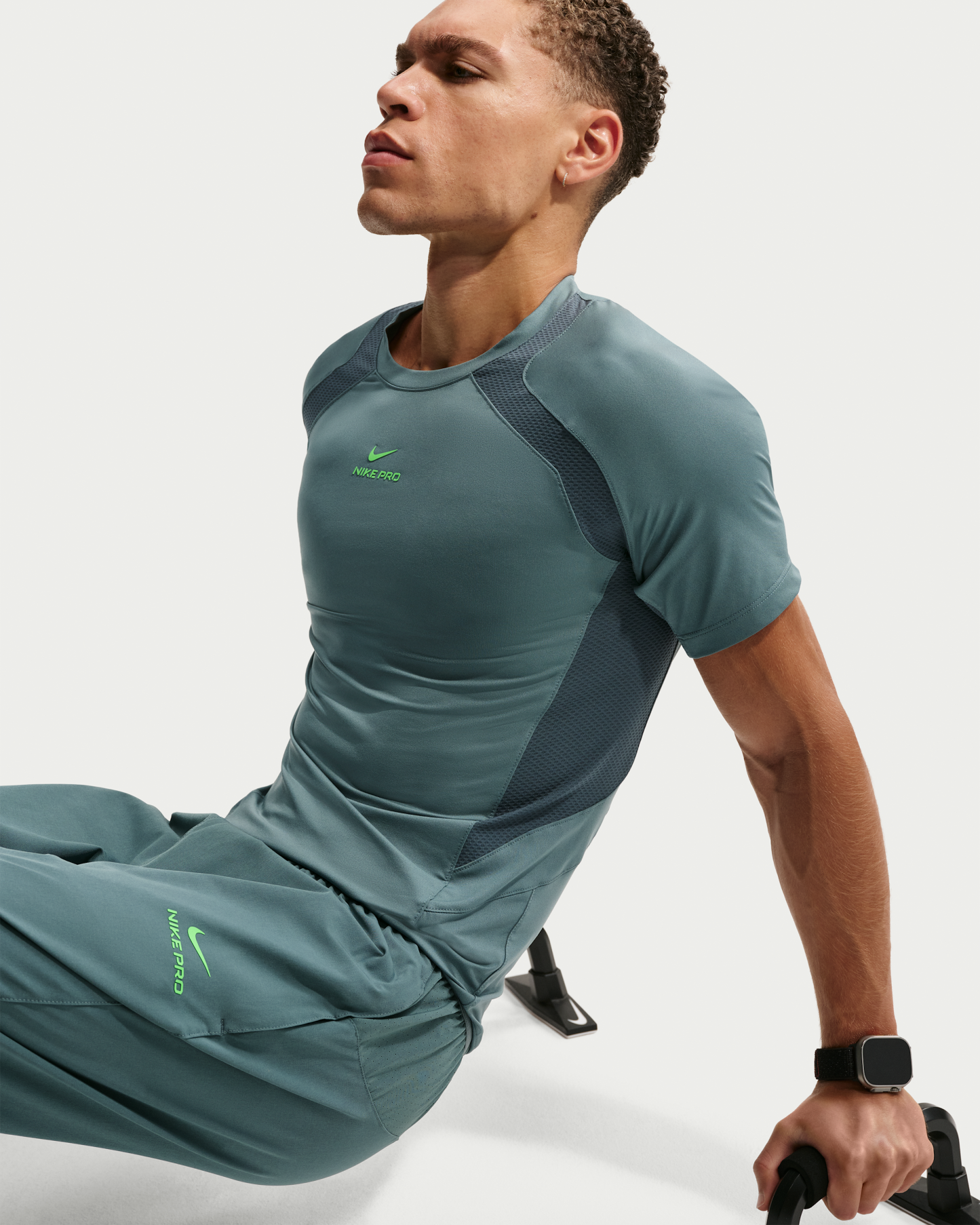 Nike Pro Training Men's Dri-FIT ADV Short-Sleeve Top - Mineral Slate/Faded Spruce/Green Strike - View 3