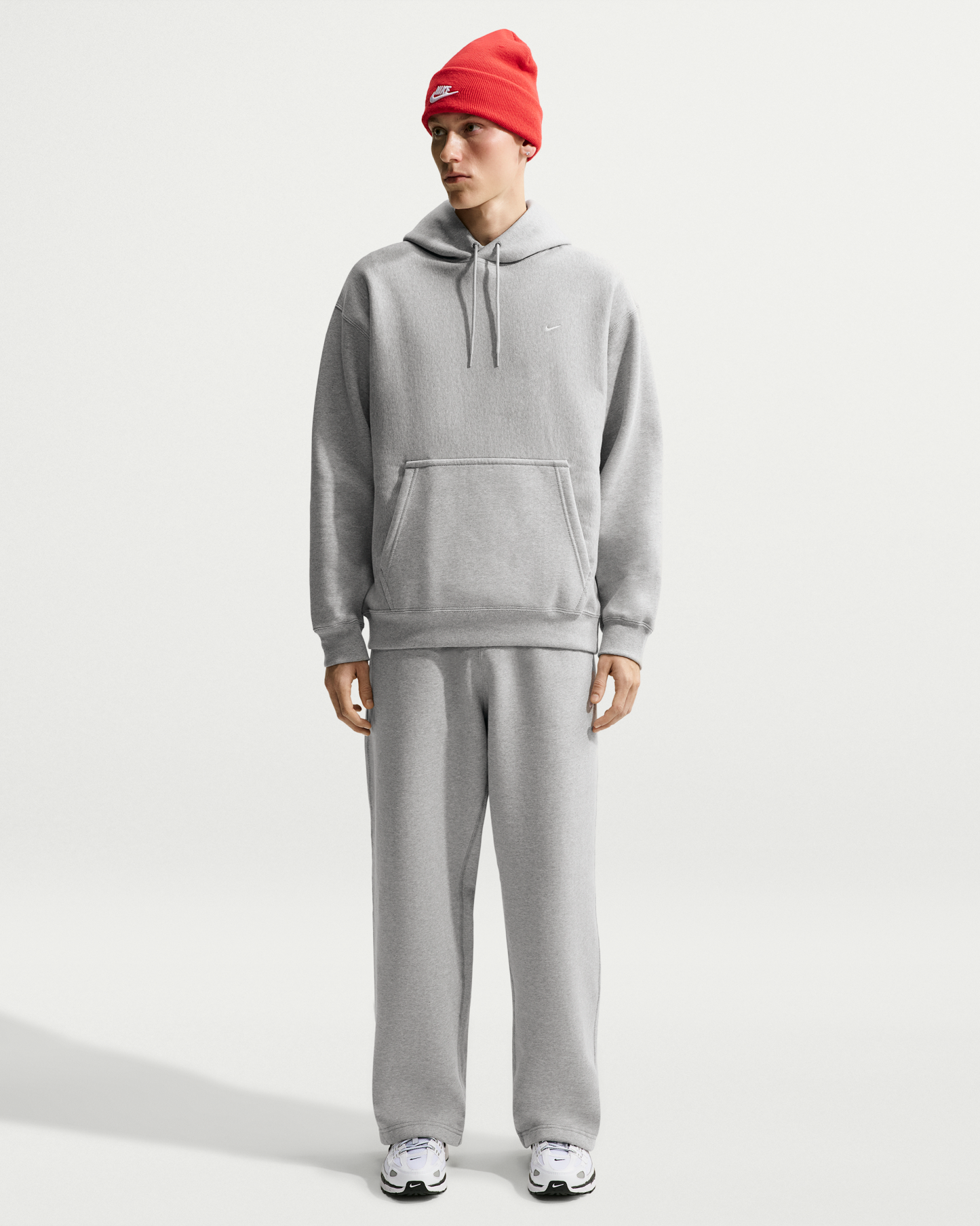 Nike Solo Swoosh Men's Pullover Hoodie - Dark Grey Heather/Light Smoke Grey/White - View 4