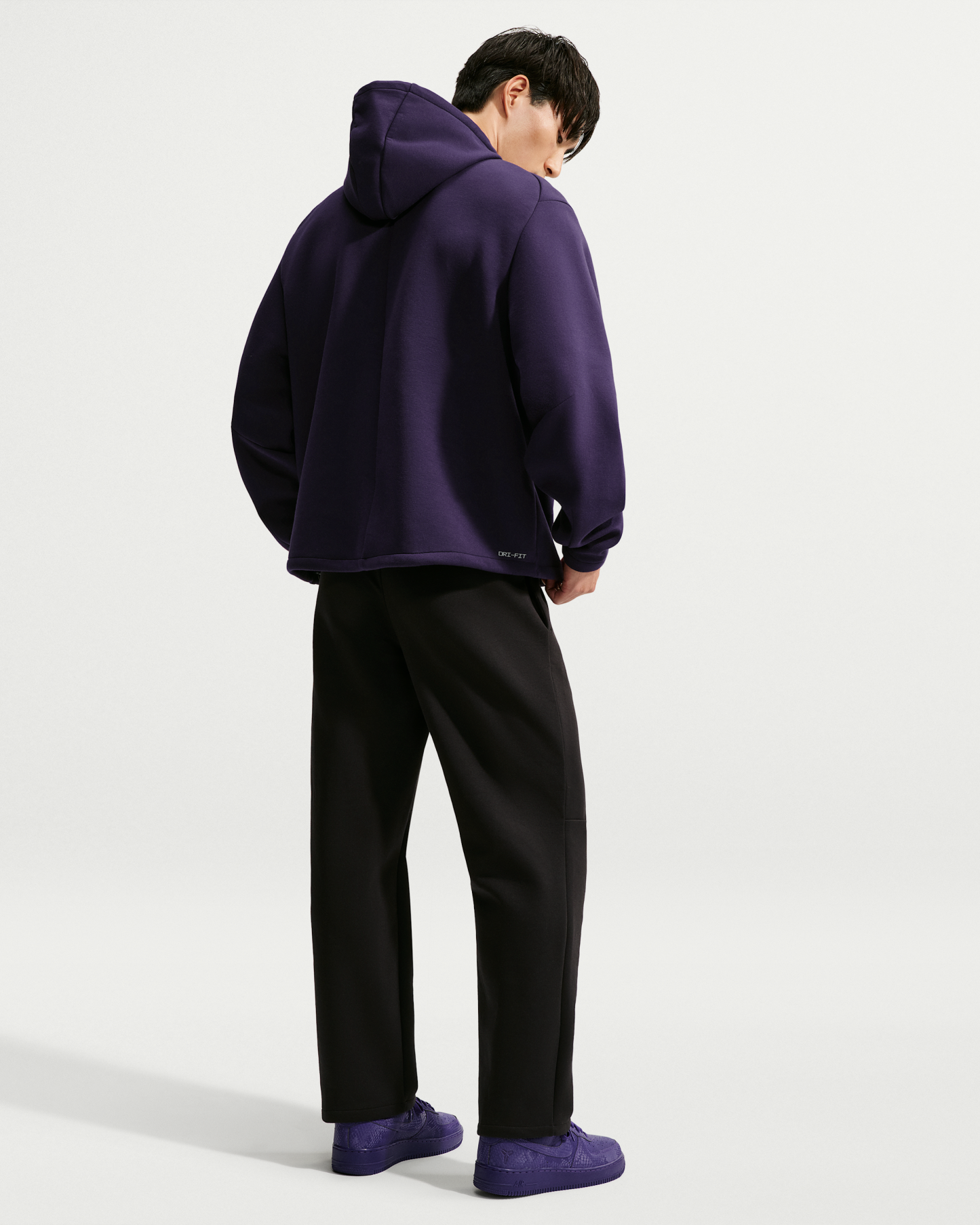 Kobe Men's Nike Dri-FIT Pullover Basketball Hoodie - Purple Dynasty/Purple Dynasty - View 5