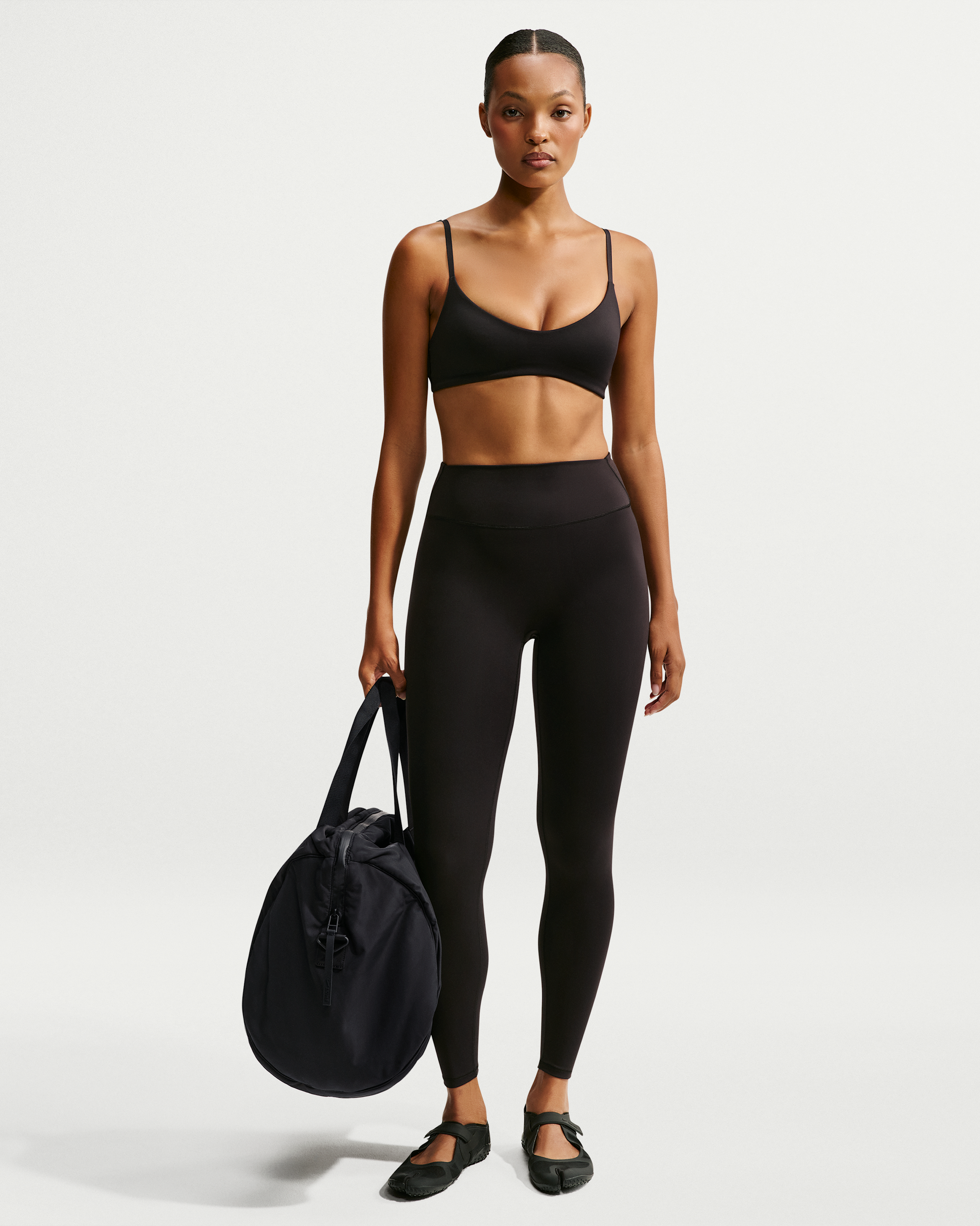 NikeSKIMS Women’s Puffer Gym Bag - NSKM Obsidian/NSKM Obsidian - View 10