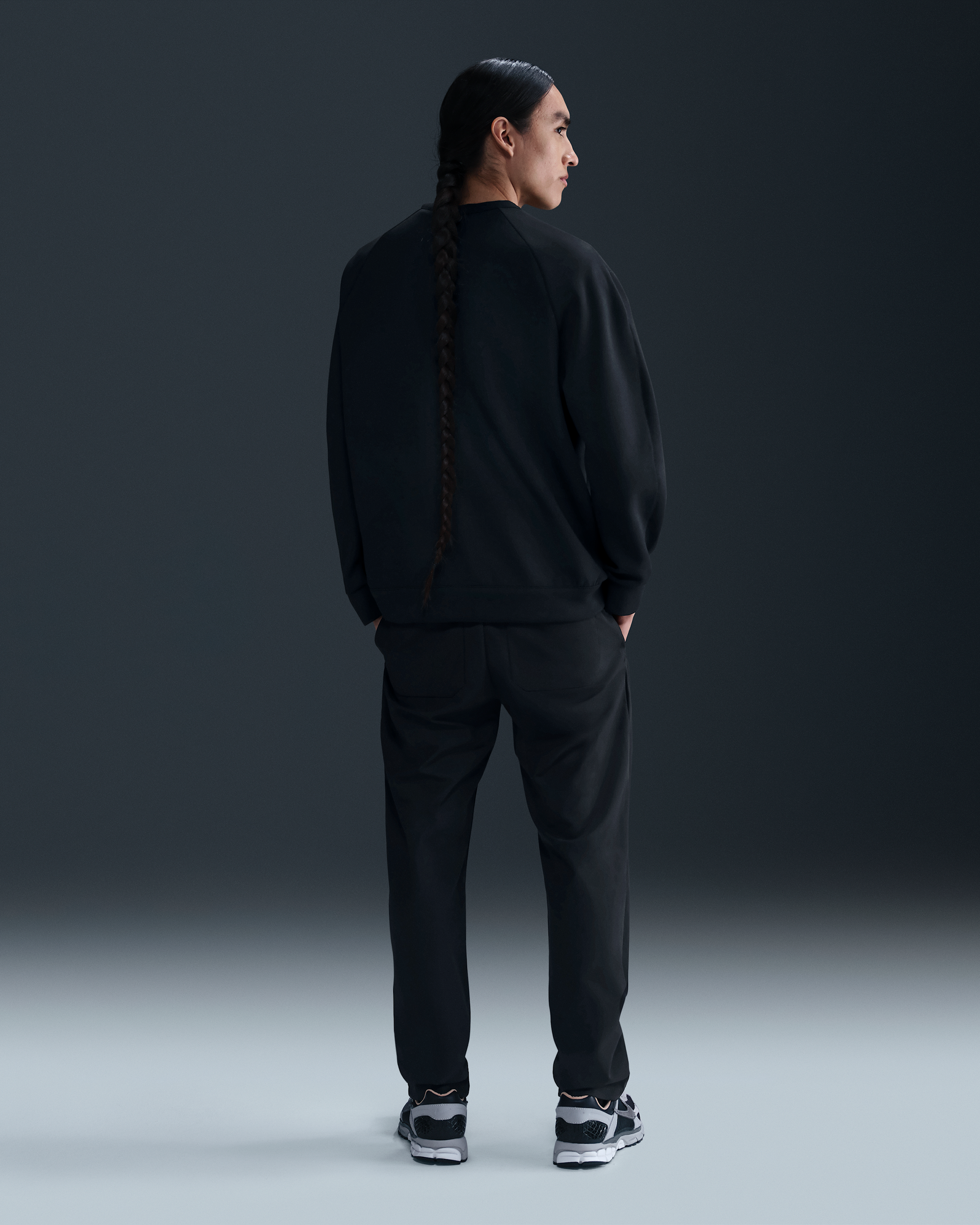 Nike 24.7 ImpossiblySoft Men's Dri-FIT Crew - Black/Dark Smoke Grey - View 5