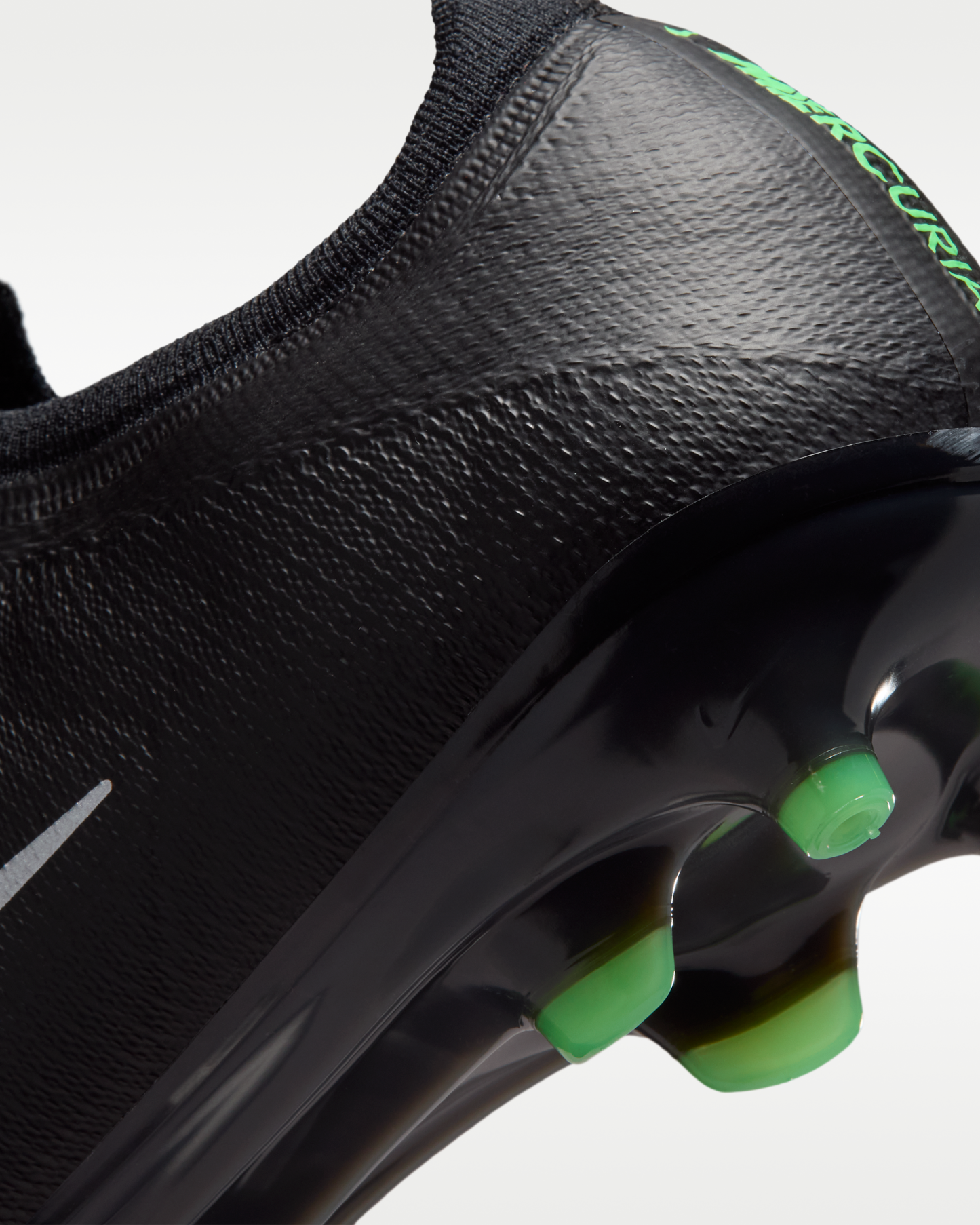 Nike Mercurial Vapor 17 Elite Artificial-Grass Low-Top Football Boots - Black/Black/Illusion Green - View 9