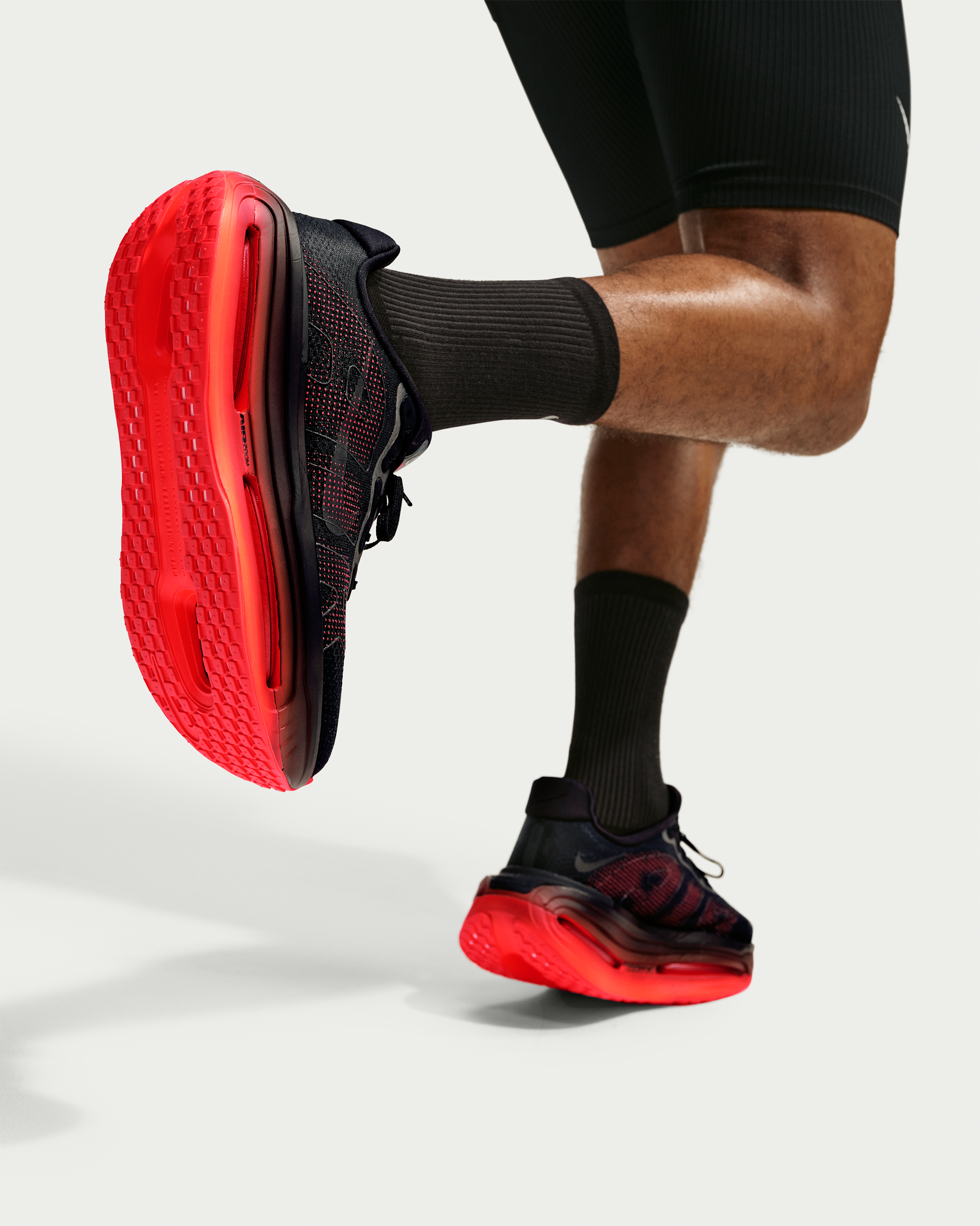 Nike Vomero Premium Men's Road Running Shoes - Black/Bright Crimson/Black - View 9