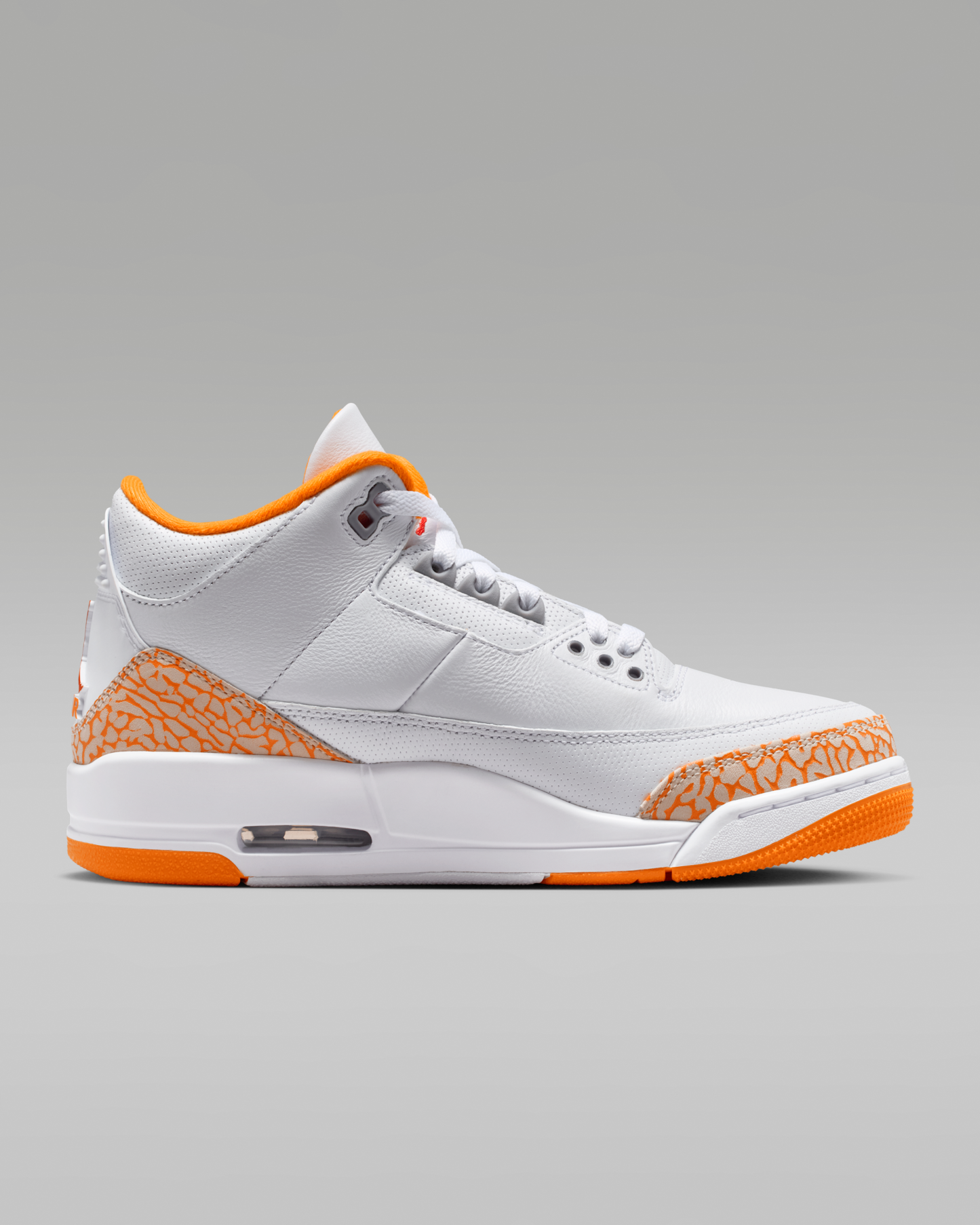 Air Jordan 3 Retro 'Sport Renaissance' Women's Shoes - White/Cement Grey/Fire Red/Multi-Colour - View 3