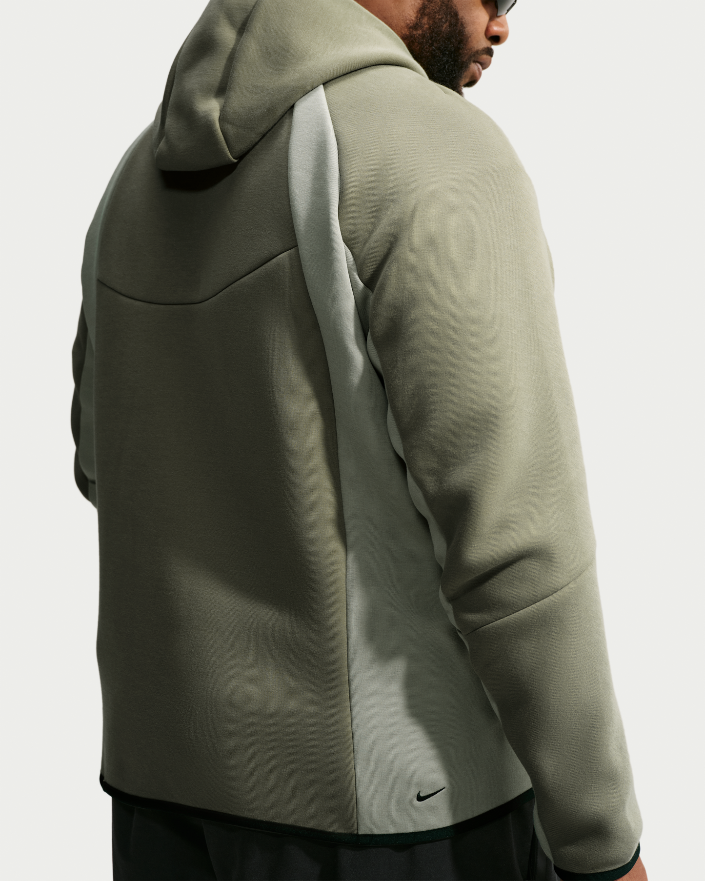Nike Tech Men's Colour-Block Full-Zip Fleece Windrunner Jacket - Silver Sage/Jade Horizon/Black - View 7