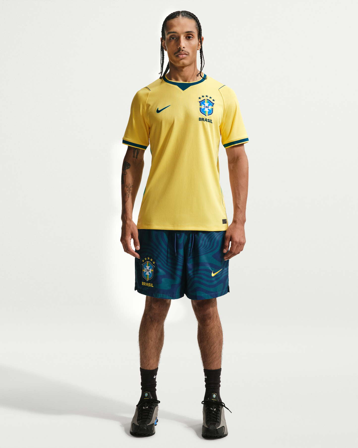 Brazil National Team 2026 Stadium Home Men's Nike Dri-FIT Football Shirt - Canary/Light Menta/Geode Teal - View 4