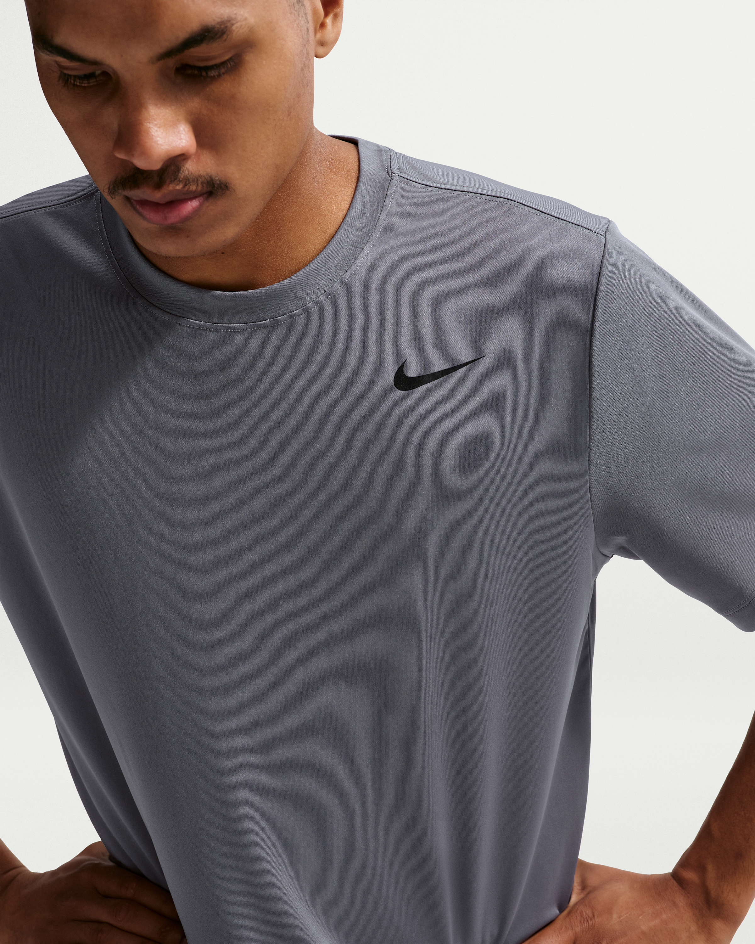 Nike Men's Dri-FIT Training T-Shirt - Smoke Grey/Black - View 3