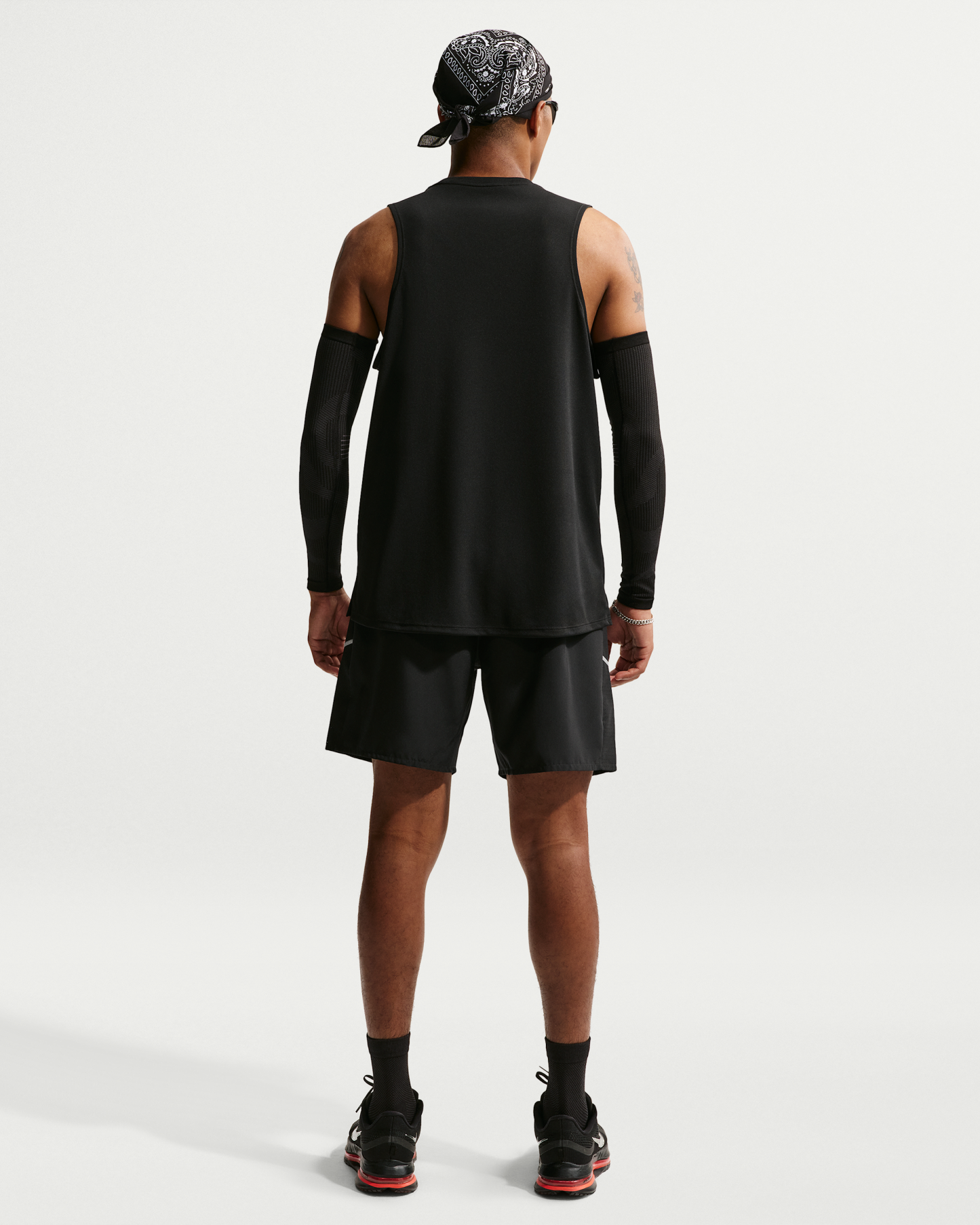 Nike Miler Men's Dri-FIT Running Tank Top - Black - View 5