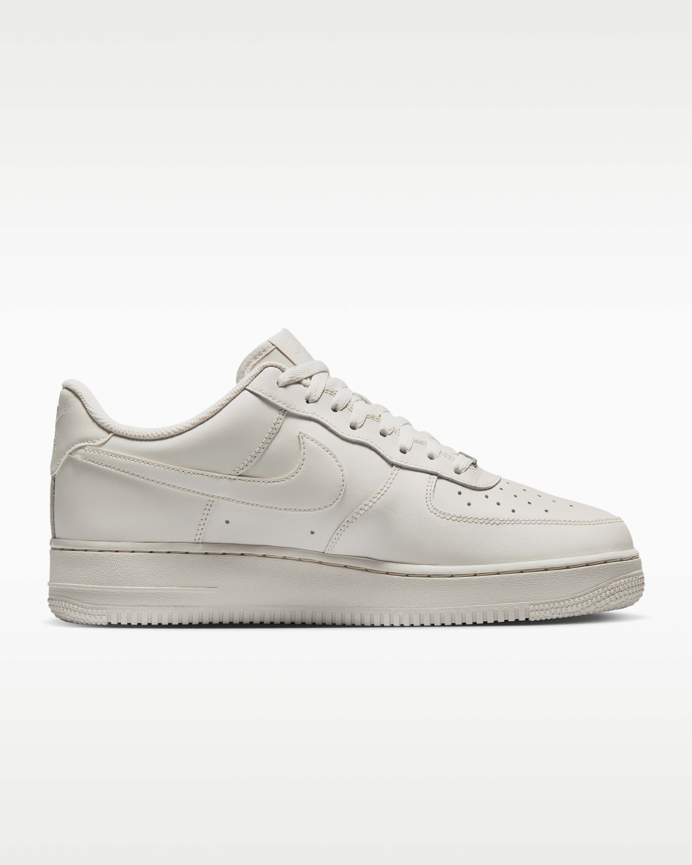 Nike Air Force 1 '07 Men's Shoes - Light Bone/Metallic Silver/Light Bone - View 3