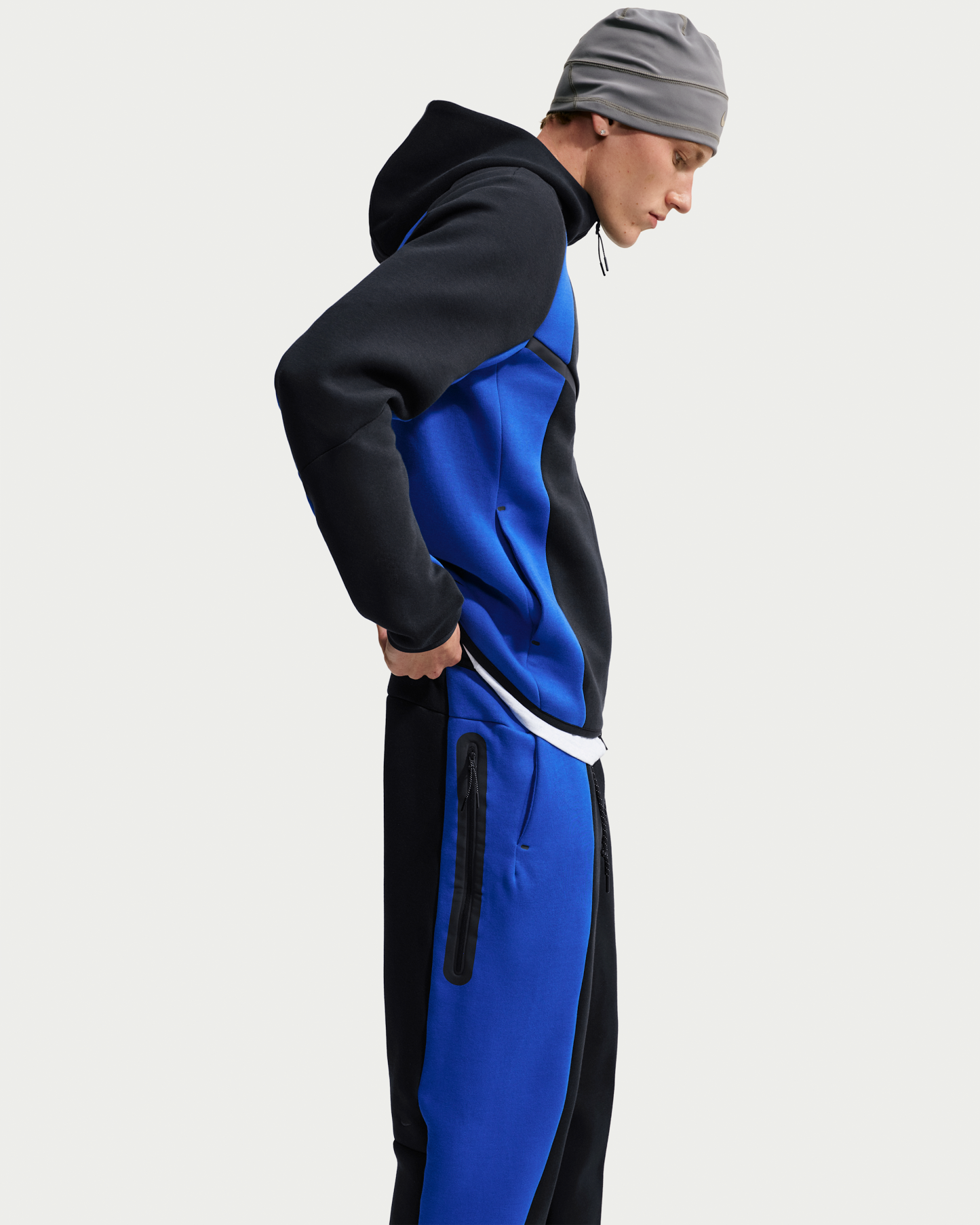 Nike Tech Men's Colour-Block Open-Hem Fleece Trousers - Black/Old Royal/Black - View 4