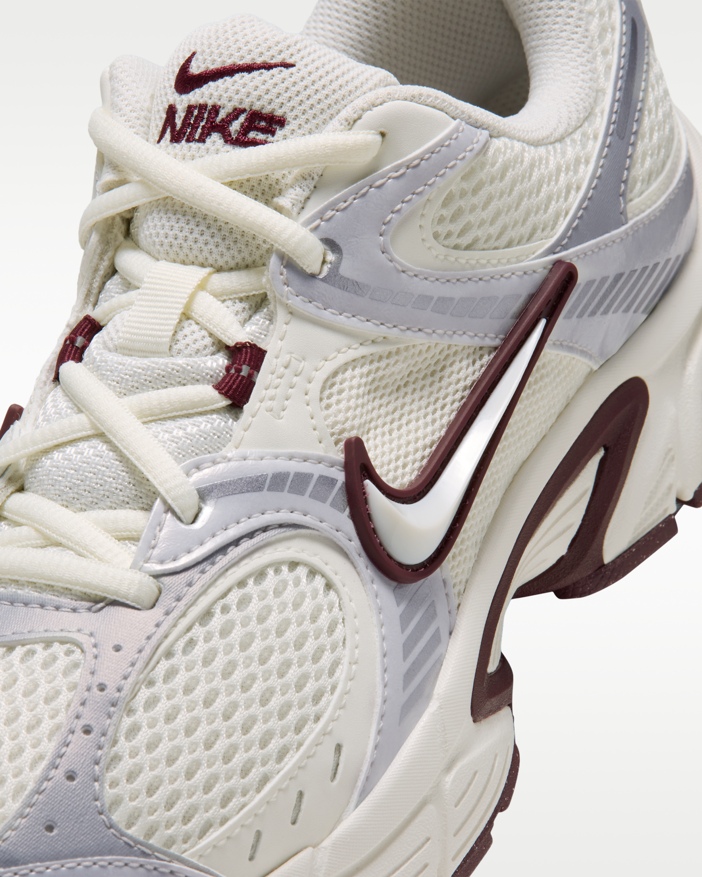 Nike V5 RNR Women's Shoes with Reflective Design Accents - Sail/Night Maroon/Metallic Summit White/Sail - View 7