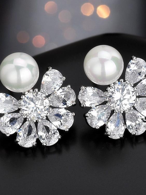 Snowflake Zirconia Imitation Pearl Earrings