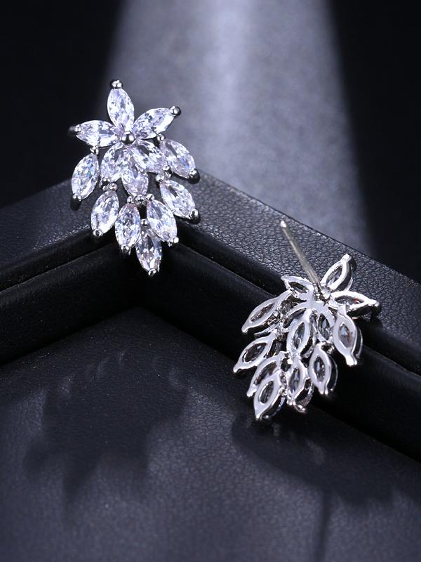 Fashion Simple Zirconia Flower Stud Earrings