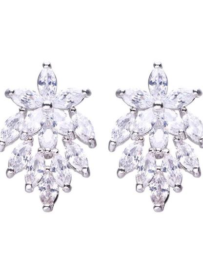 Fashion Simple Zirconia Flower Stud Earrings