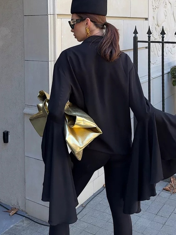 Chiffon V-neck Pleated Shirt