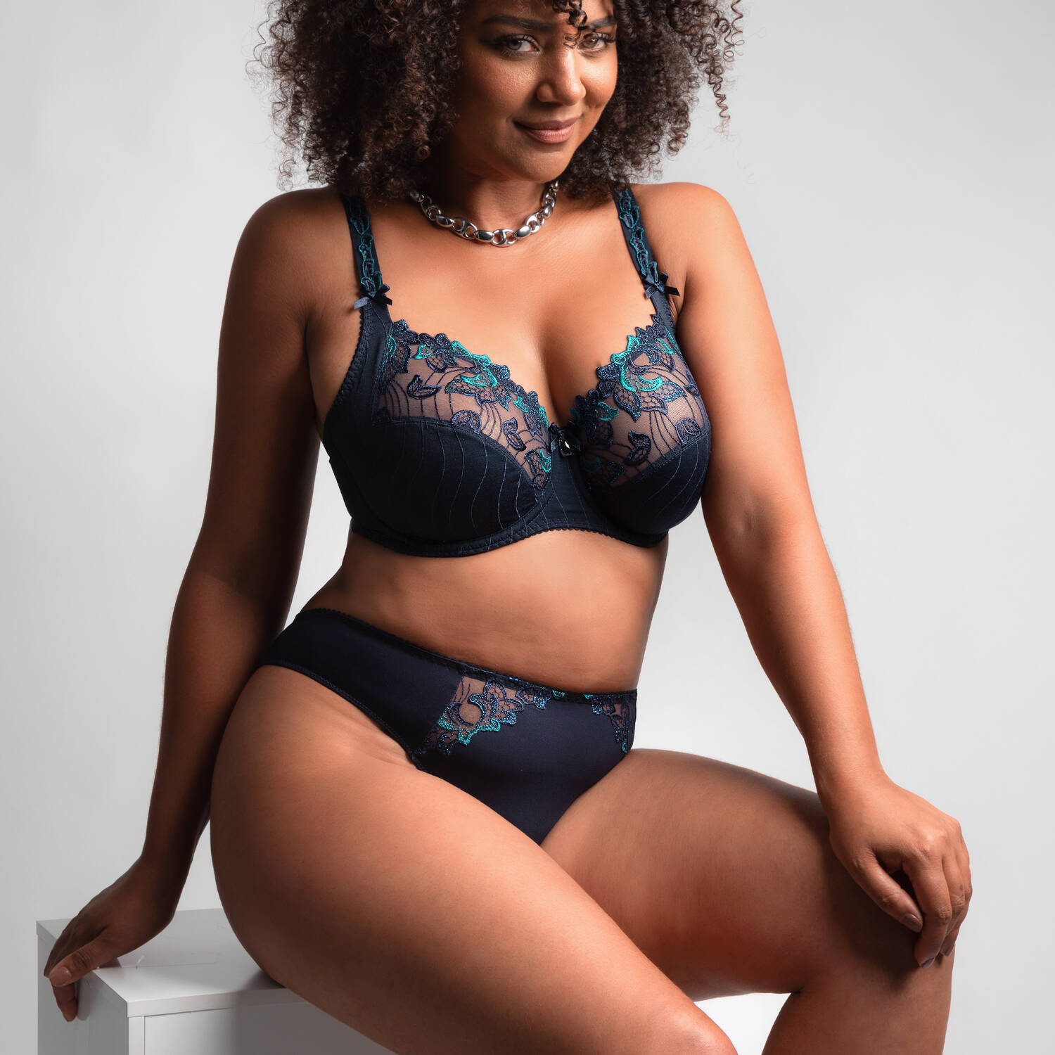 Triumph® - (3 db)🔥 Hímzett csipke Full Cup melltartó
