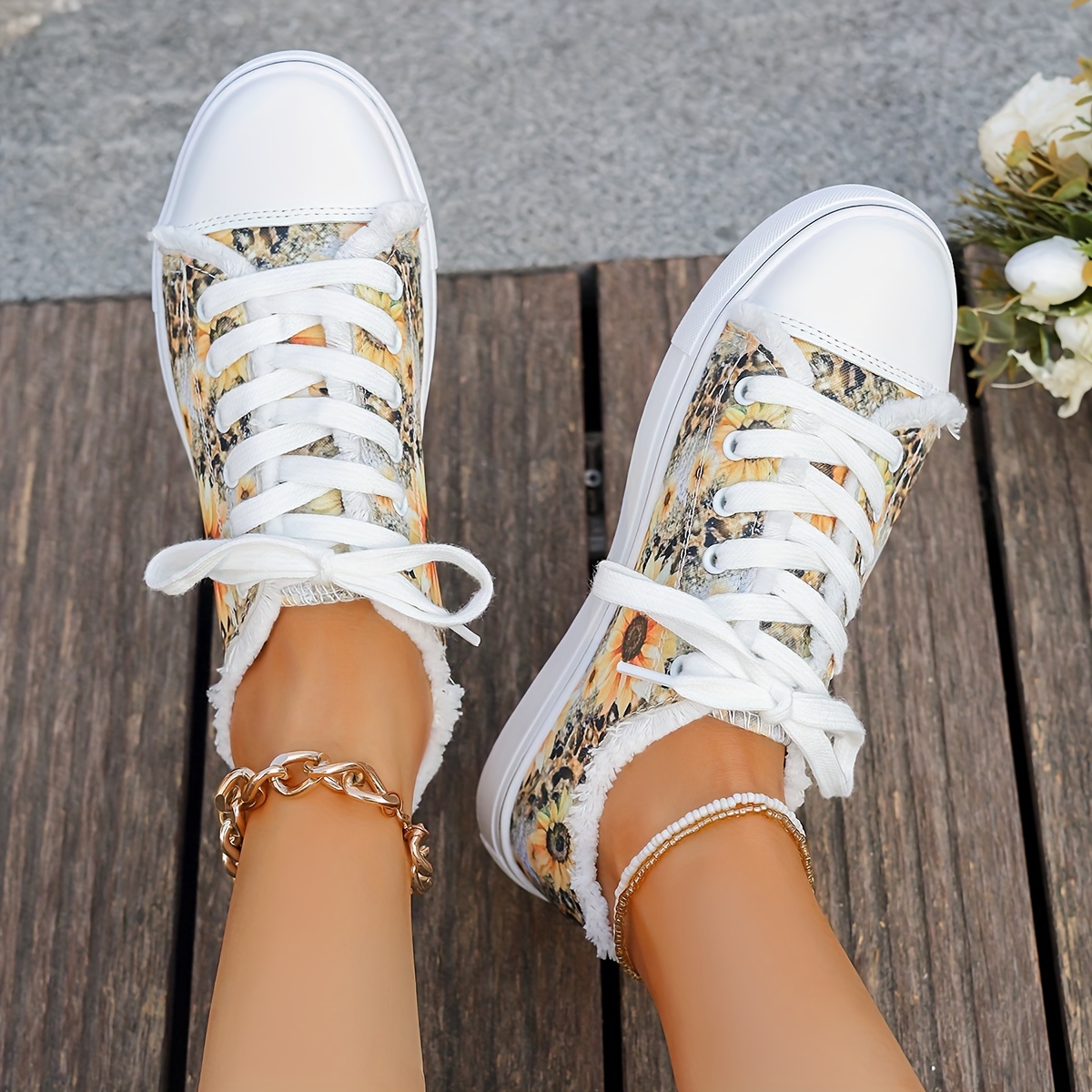low top canvas sneakers women s casual sunflower print details 2