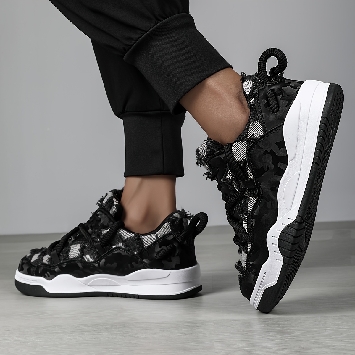 street style skateboard shoes men s trendy comfy non slip details 8