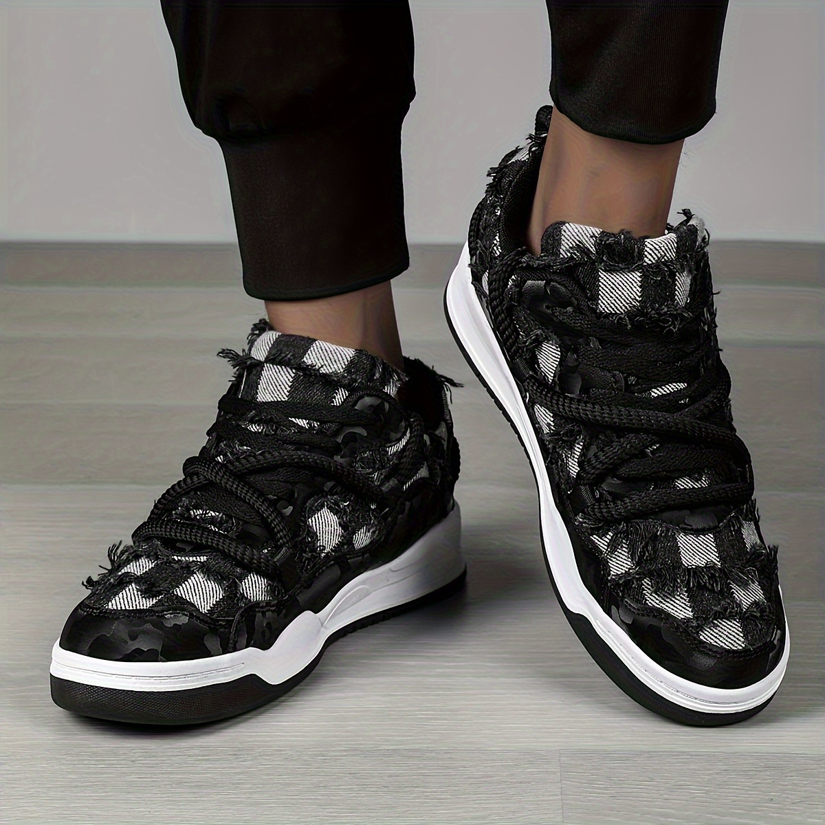 street style skateboard shoes men s trendy comfy non slip details 7