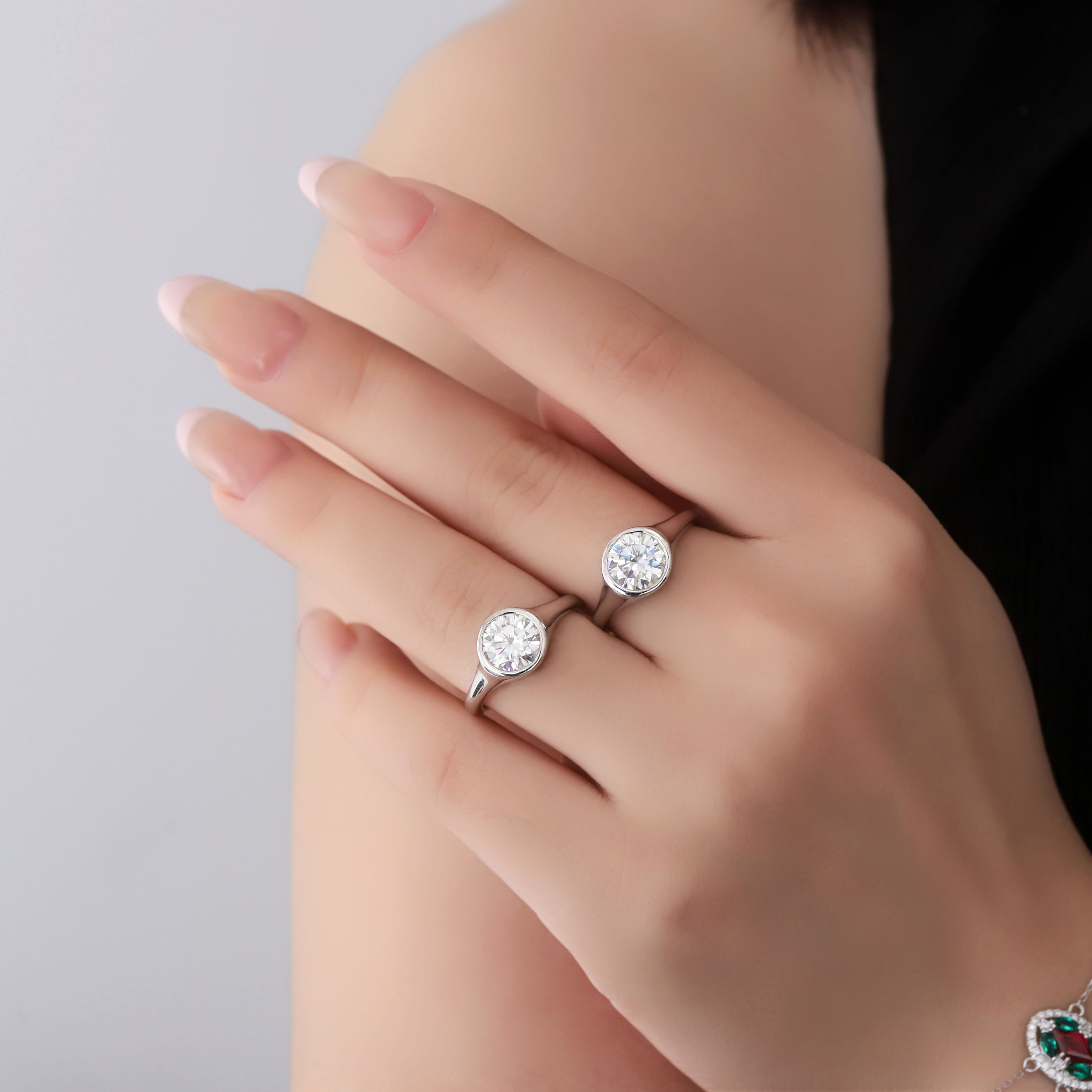 Honora Bezel Moissanite Engagement Ring 2.0ct-VOOGME