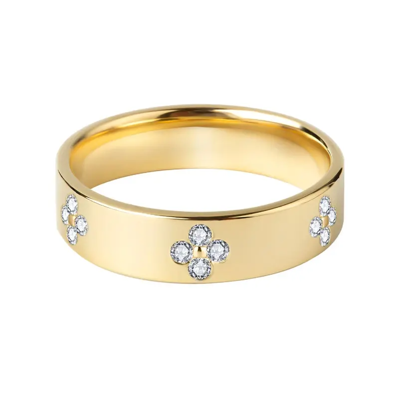 Four Leaf Clover Moissanite Wedding Band