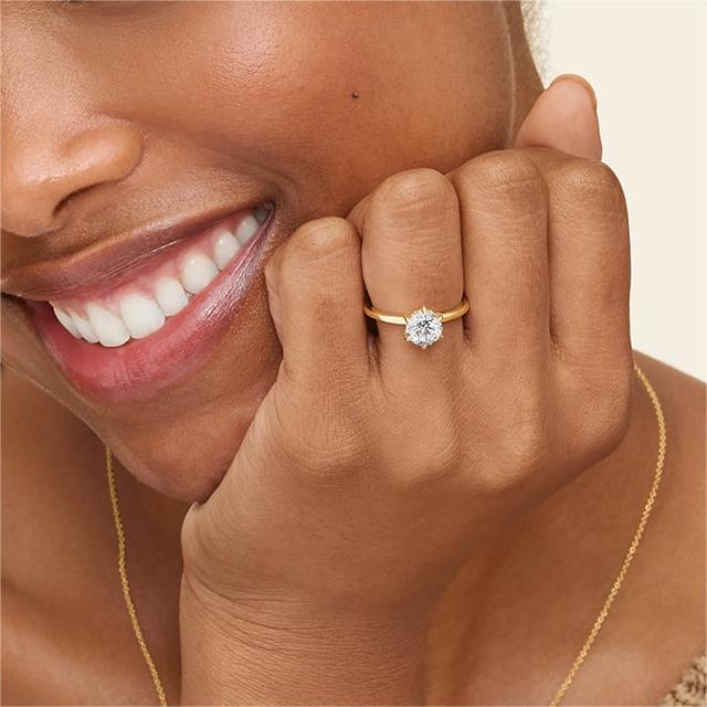 Selection Classic Six-Prong Moissanite Engagement Ring-VOOGME