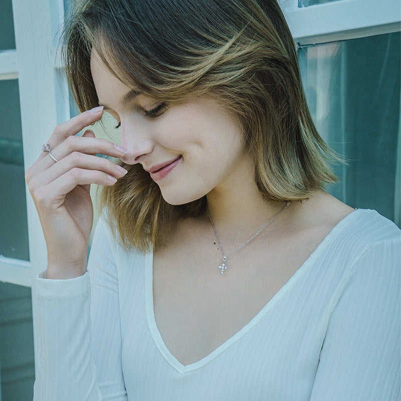 Cross Moissanite Pendant (0.6 ct.tw.)-VOOGME