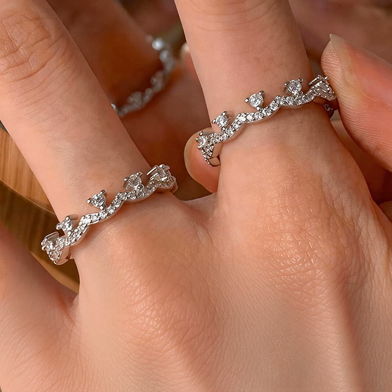 Bernice Lace Moissanite Ring