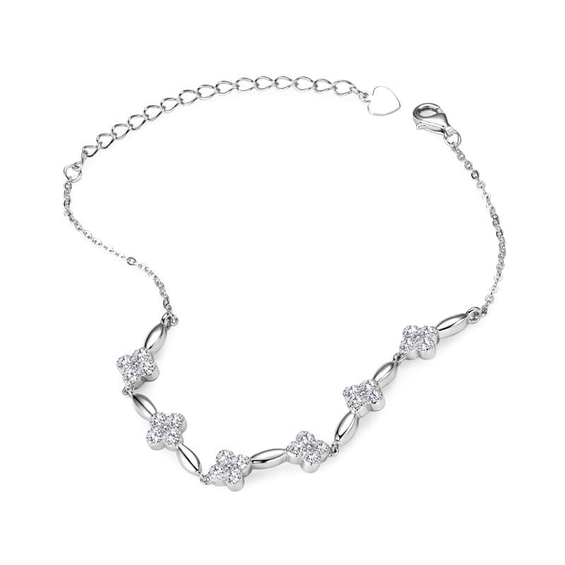 Elegant Clover Moissanite Bracelet