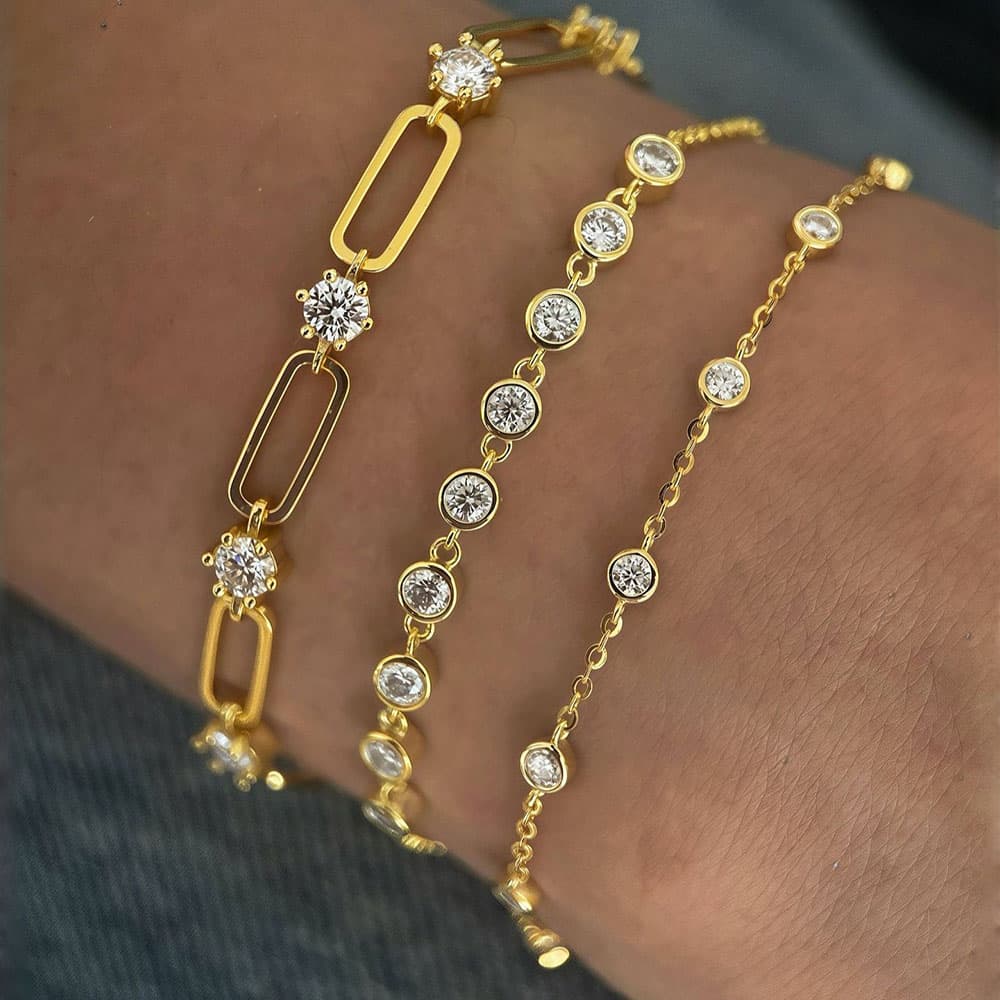 Meme Bezel Moissanite Bracelet
