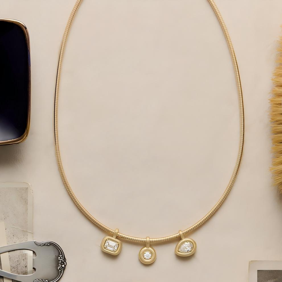 Diamond Heirloom Curved Chain Emerald Necklace