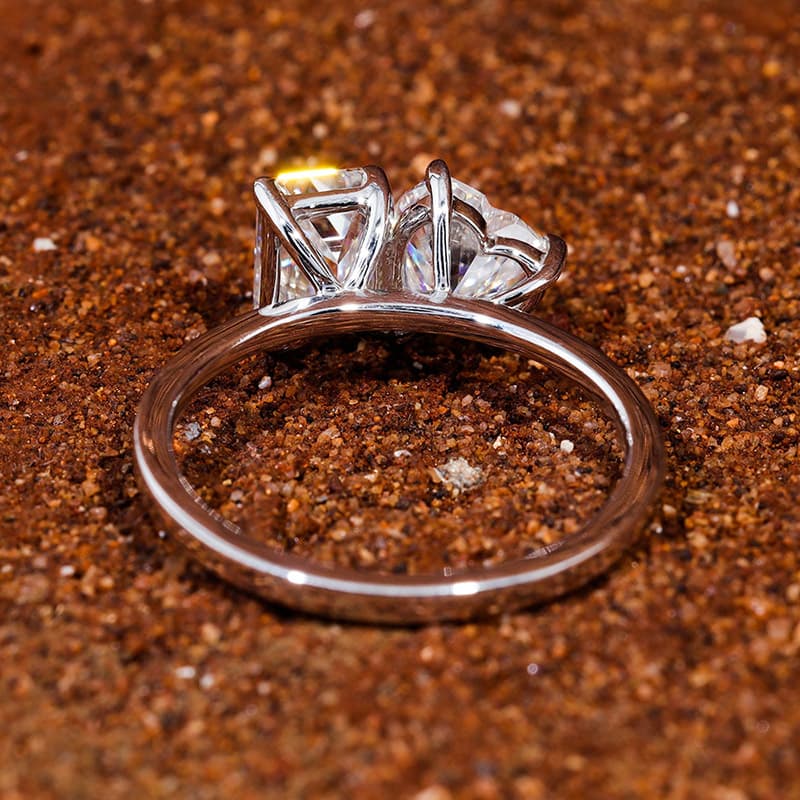 Toi Et Moi Emerald and Heart Moissanite Ring