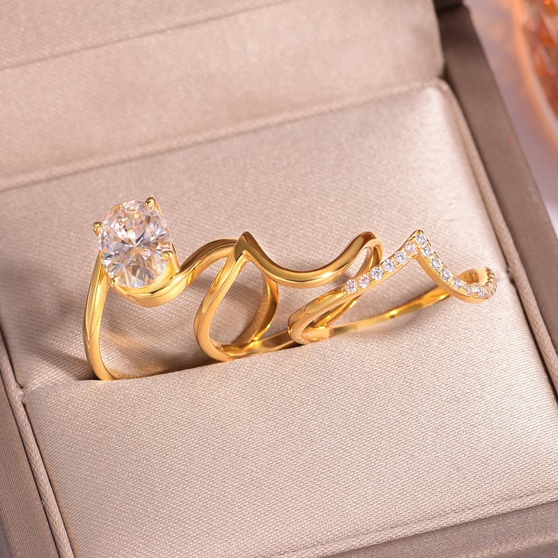 Ripple Oval Cut Moissanite Ring Set