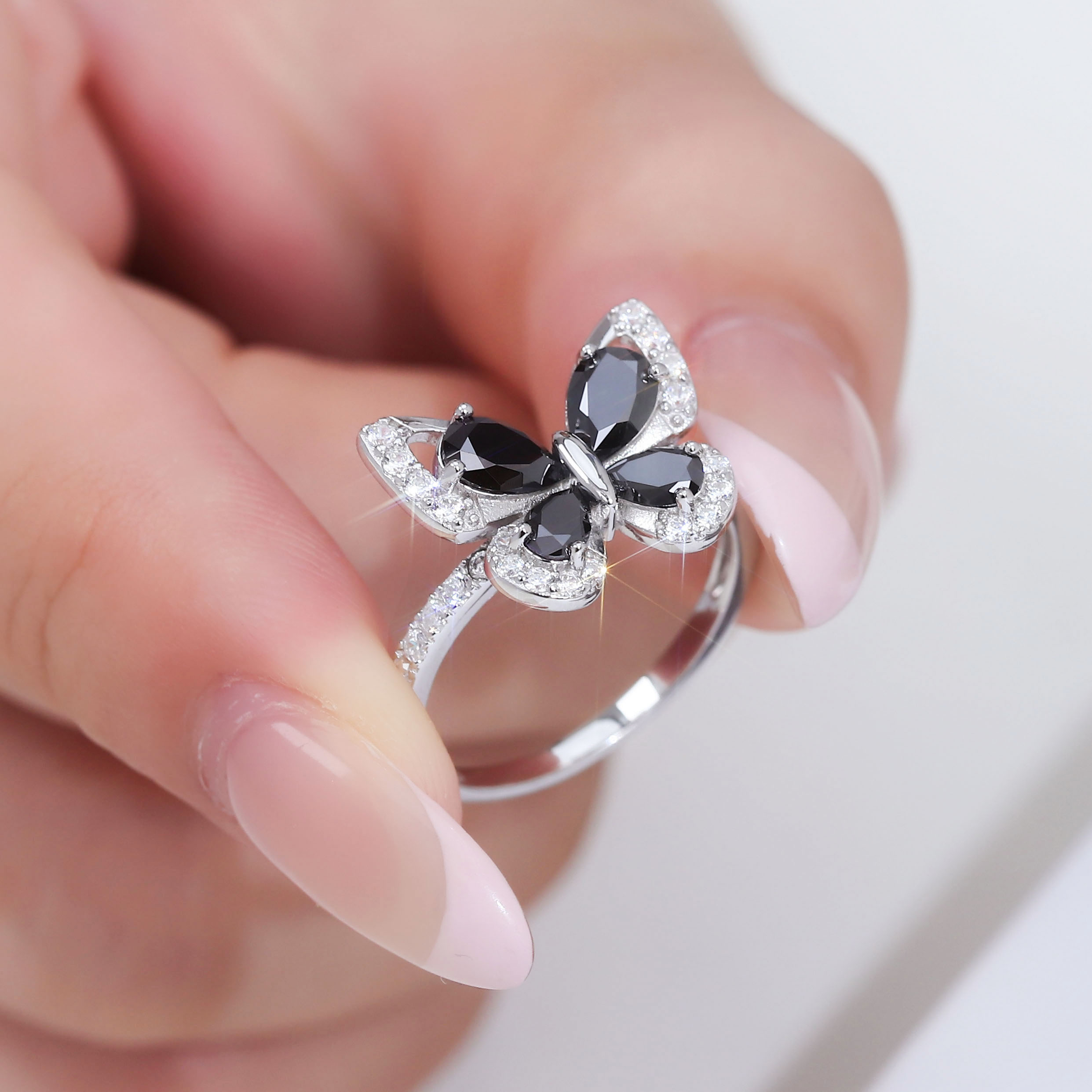 Butterfly Halo Moissanite Engagement Ring-VOOGME