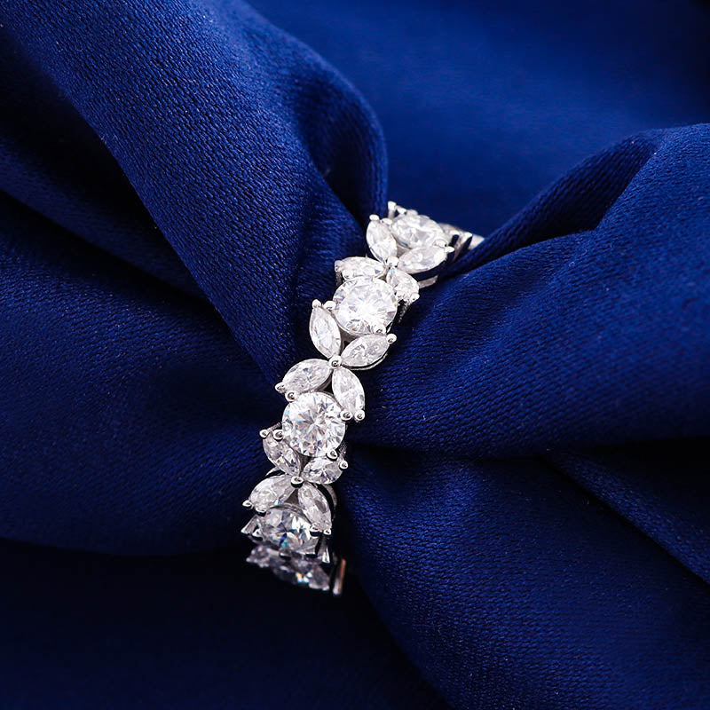 Verdure Eternity Moissanite Wedding Band-VOOGME