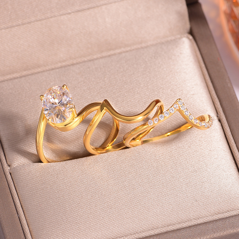 Ripple Oval Cut Moissanite Ring Set