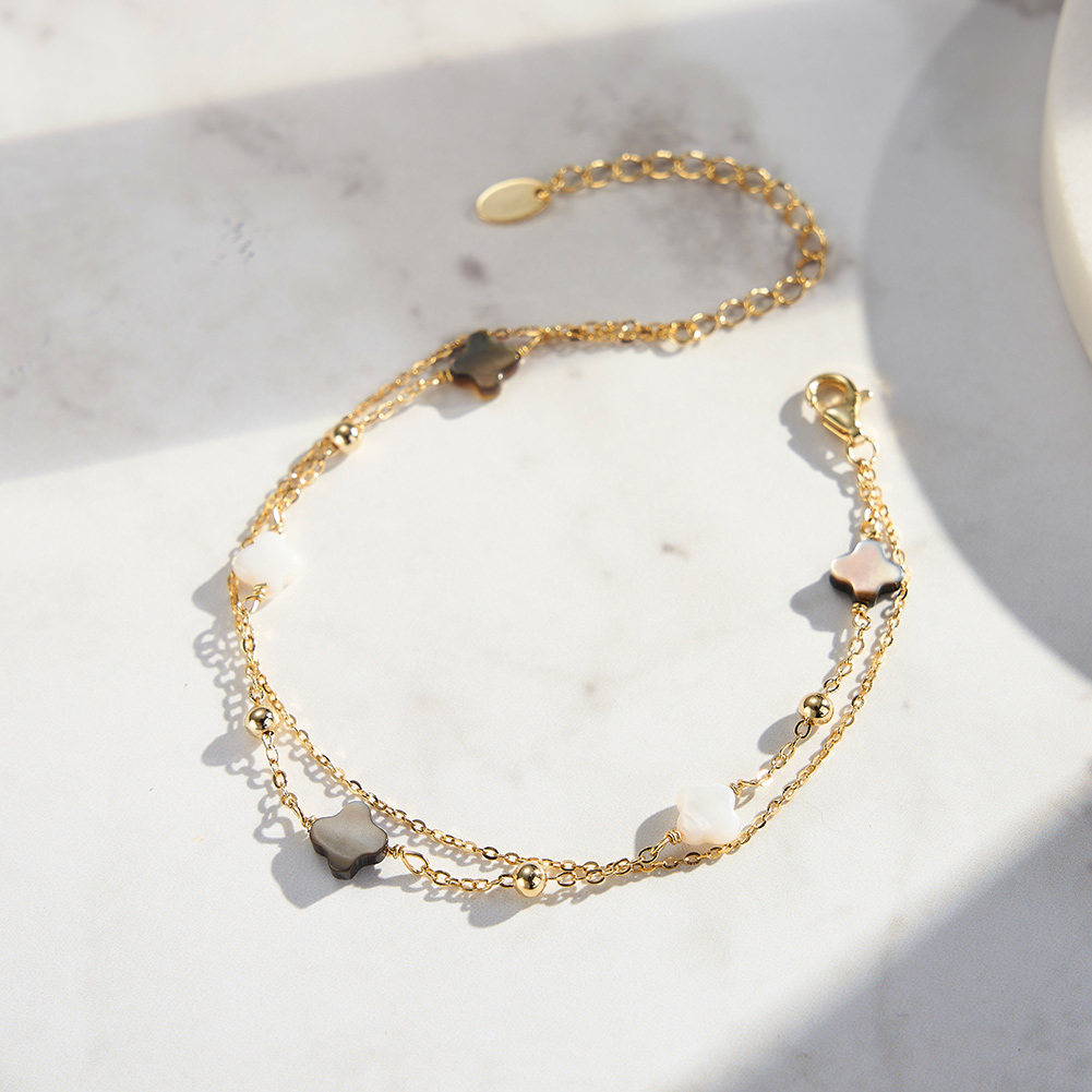 Cherish Clover Natural Shell Bracelet