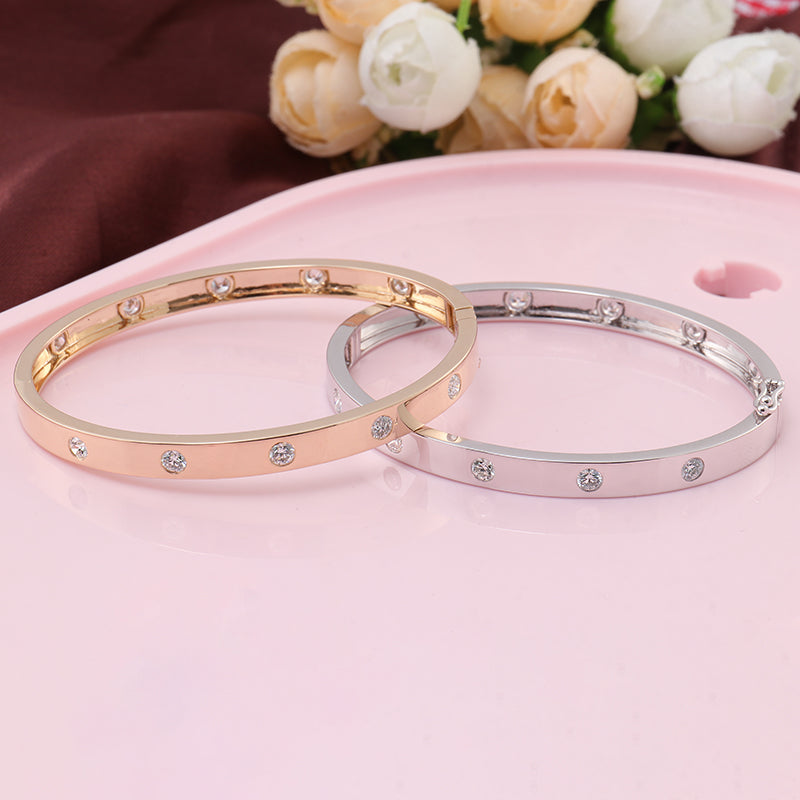 Inlay Moissanite Bangle-VOOGME