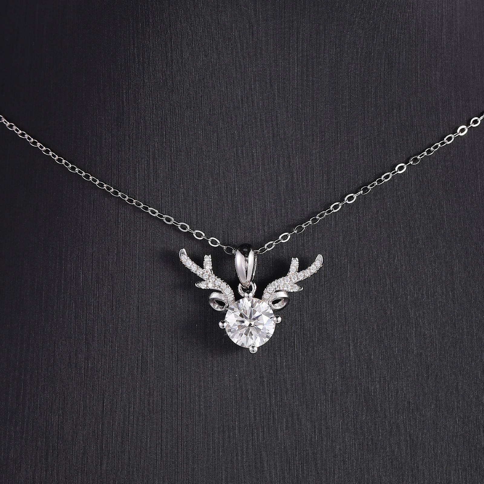Odette Antler Moissanite Necklace-VOOGME