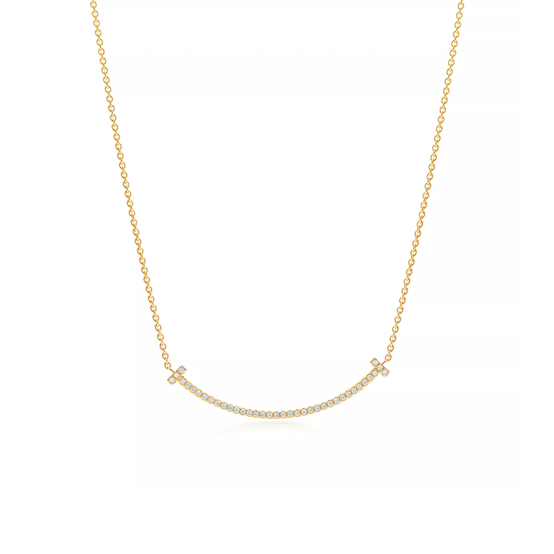Curve Line Moissanite Necklace