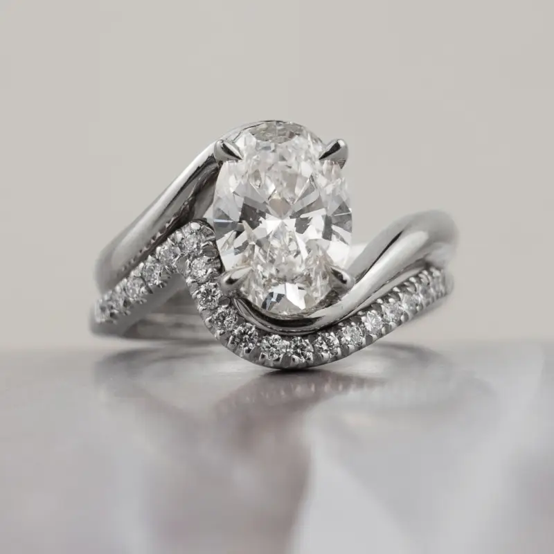 Ripple Oval Cut Moissanite Ring Set