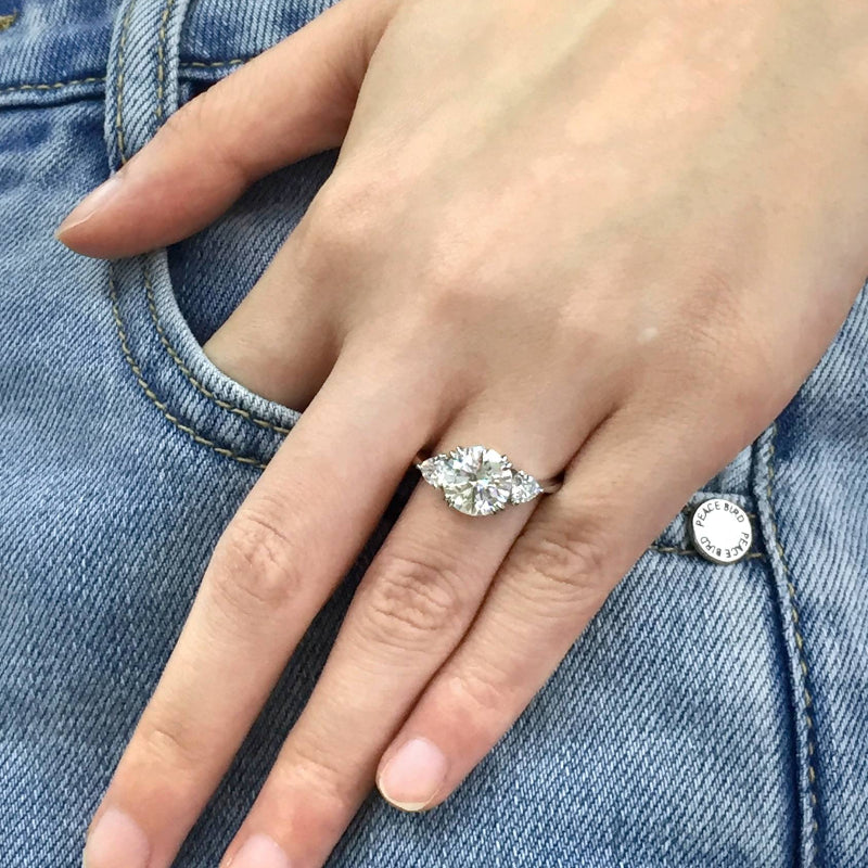 Double Claws Trillion Cut Three Stone Moissanite Ring 3.0 ct-VOOGME